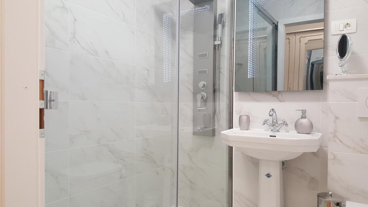 E&E Apartments 4* Arena Stozice Любляна Экстерьер фото
